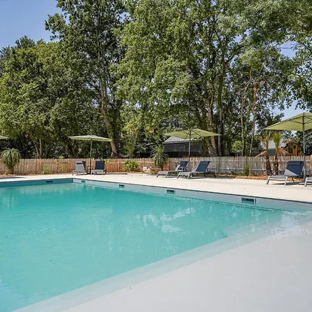 N°8, Piscine Commune, 2 Prázdninový dům *